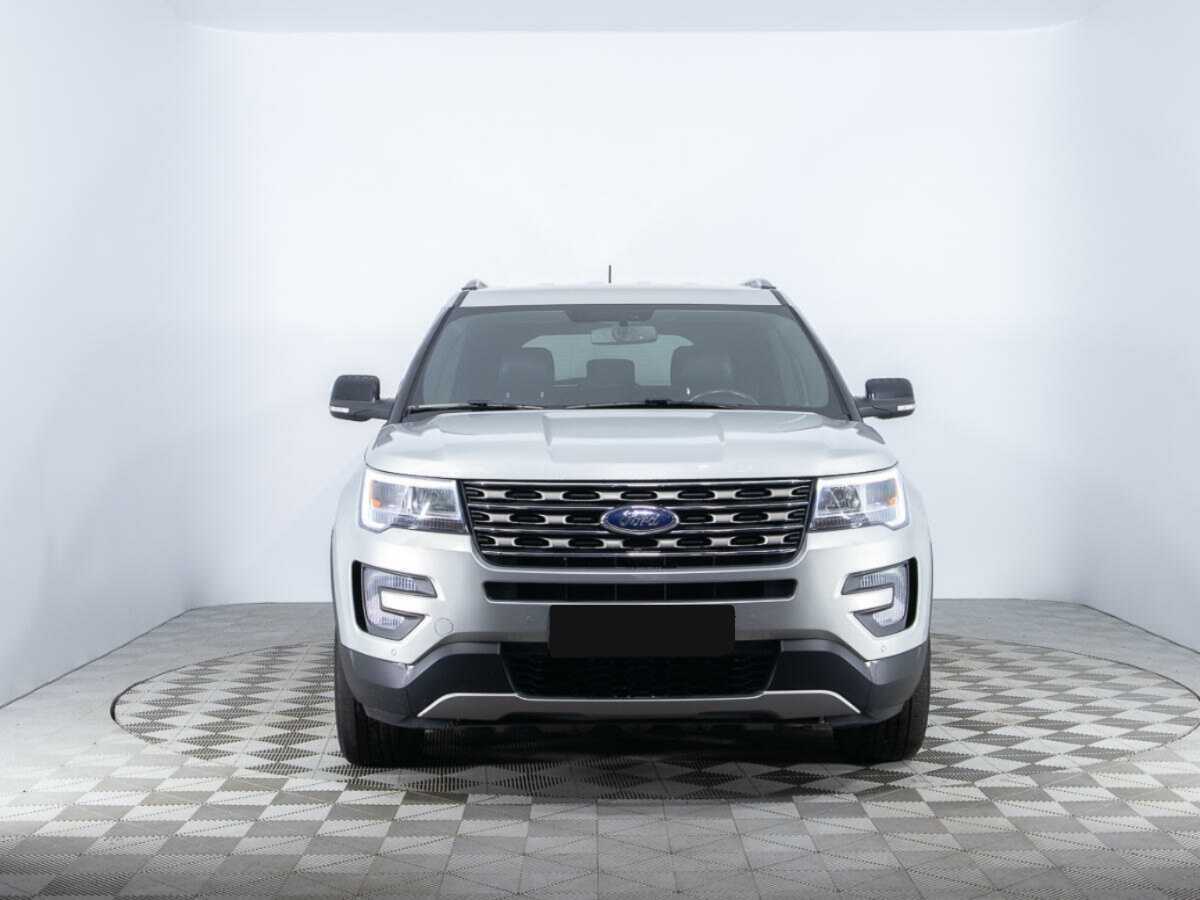 Купить Ford Explorer с пробегом. Фото: #1