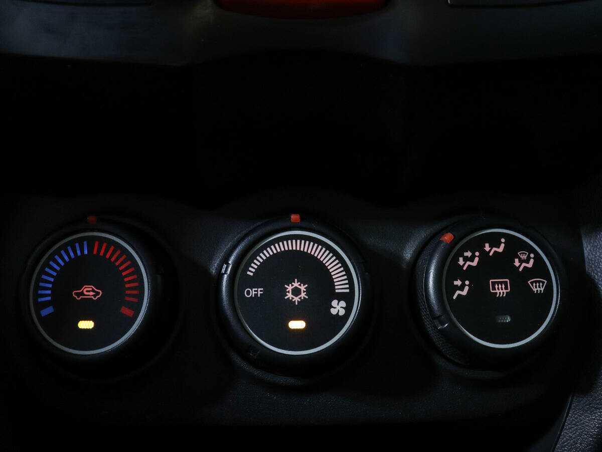 Продажа Б/У Митсубиши АС-Икс. Фото: #15