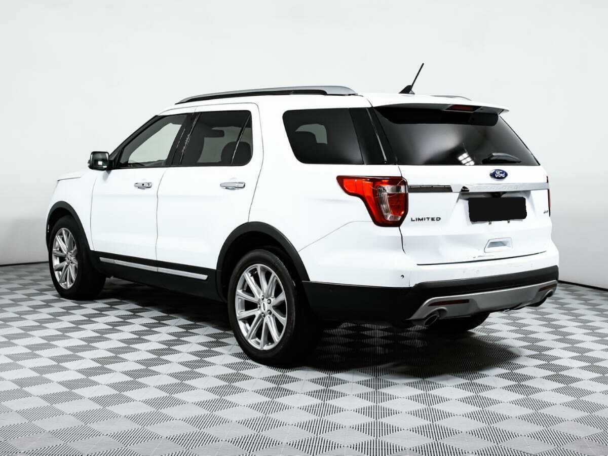 Купить Ford Explorer с пробегом. Фото: #5