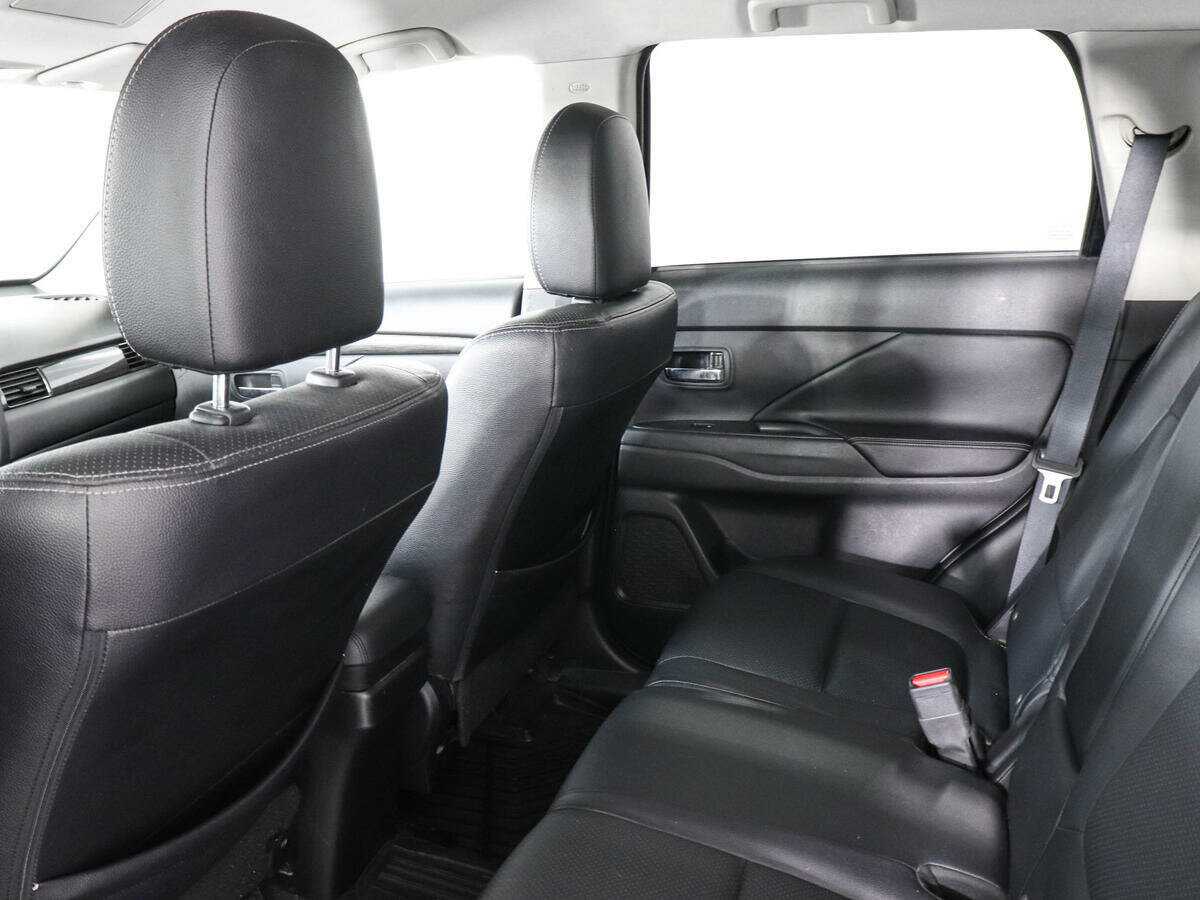 Продажа Б/У Митсубиши Оутлэндер. Фото: #11