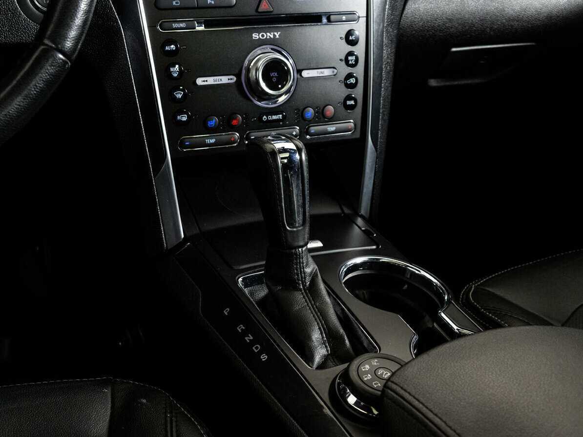 Купить Ford Explorer с пробегом. Фото: #11