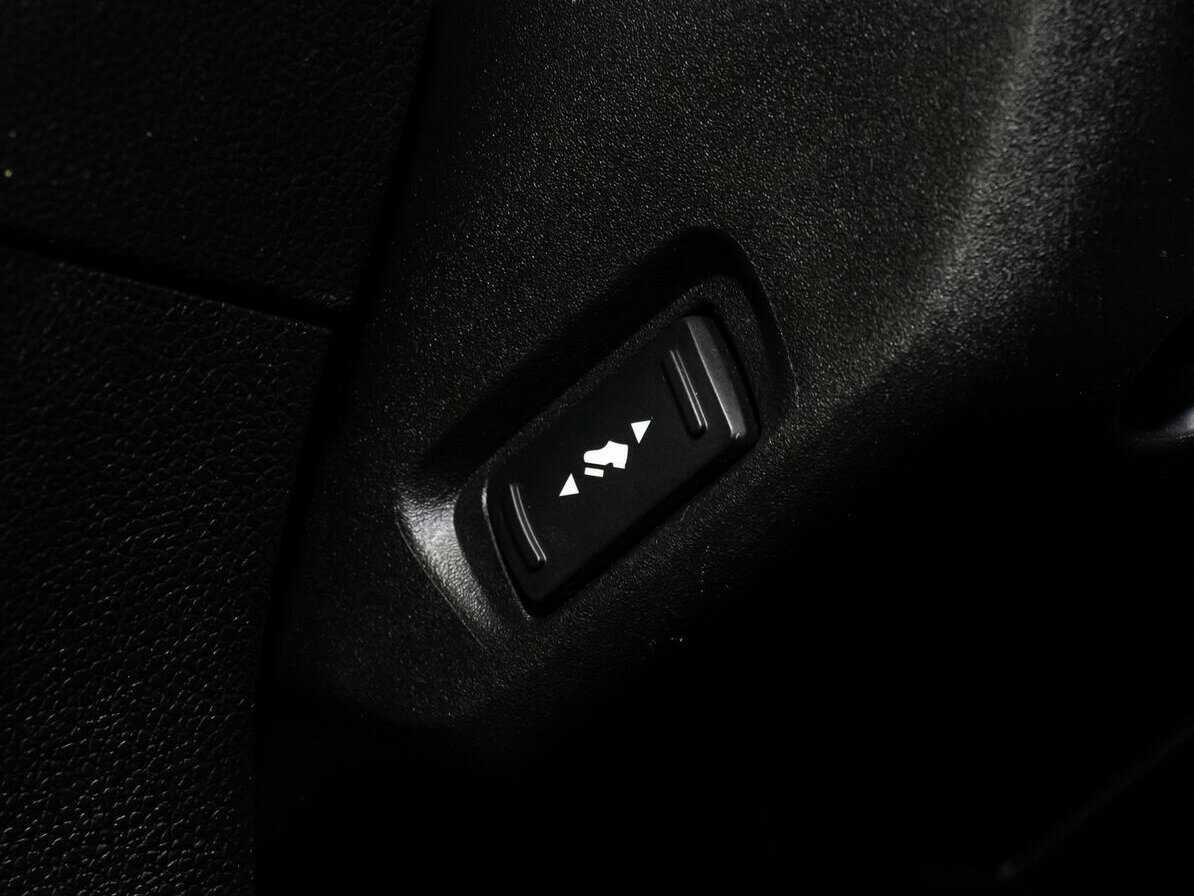 Купить Ford Explorer с пробегом. Фото: #21