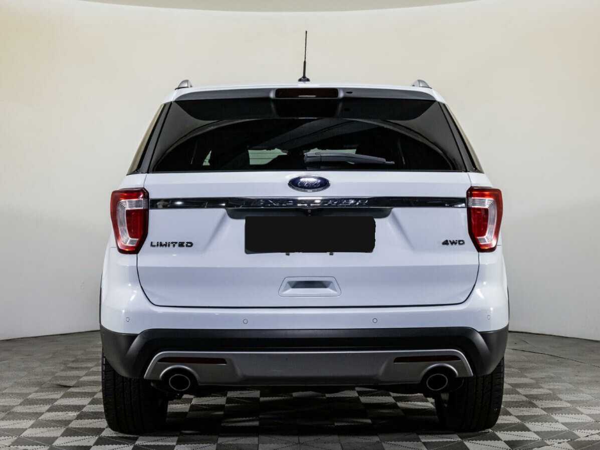Купить Ford Explorer с пробегом. Фото: #5