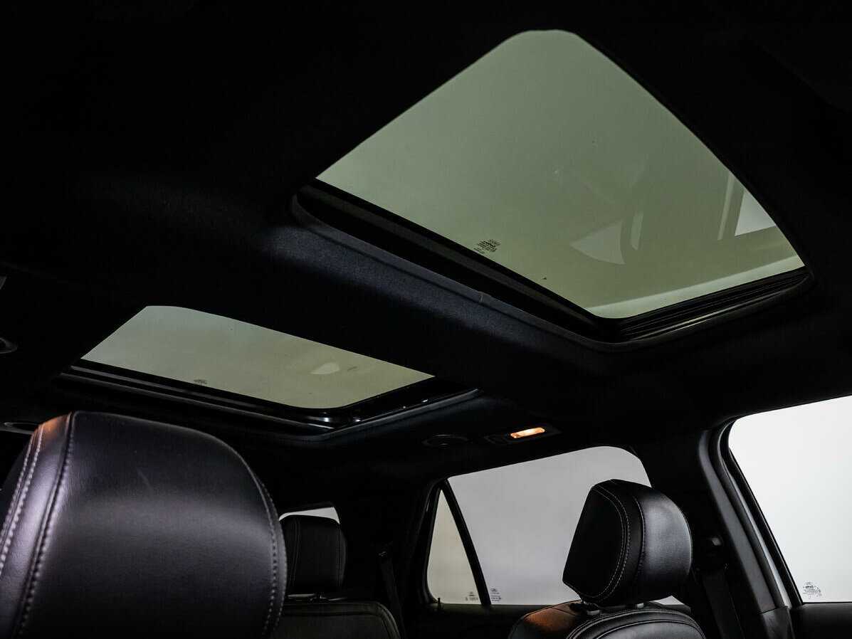 Купить Ford Explorer с пробегом. Фото: #14