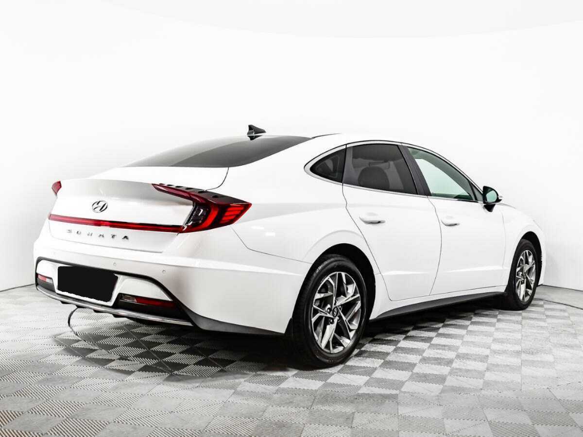 Купить Hyundai Sonata с пробегом. Фото: #4