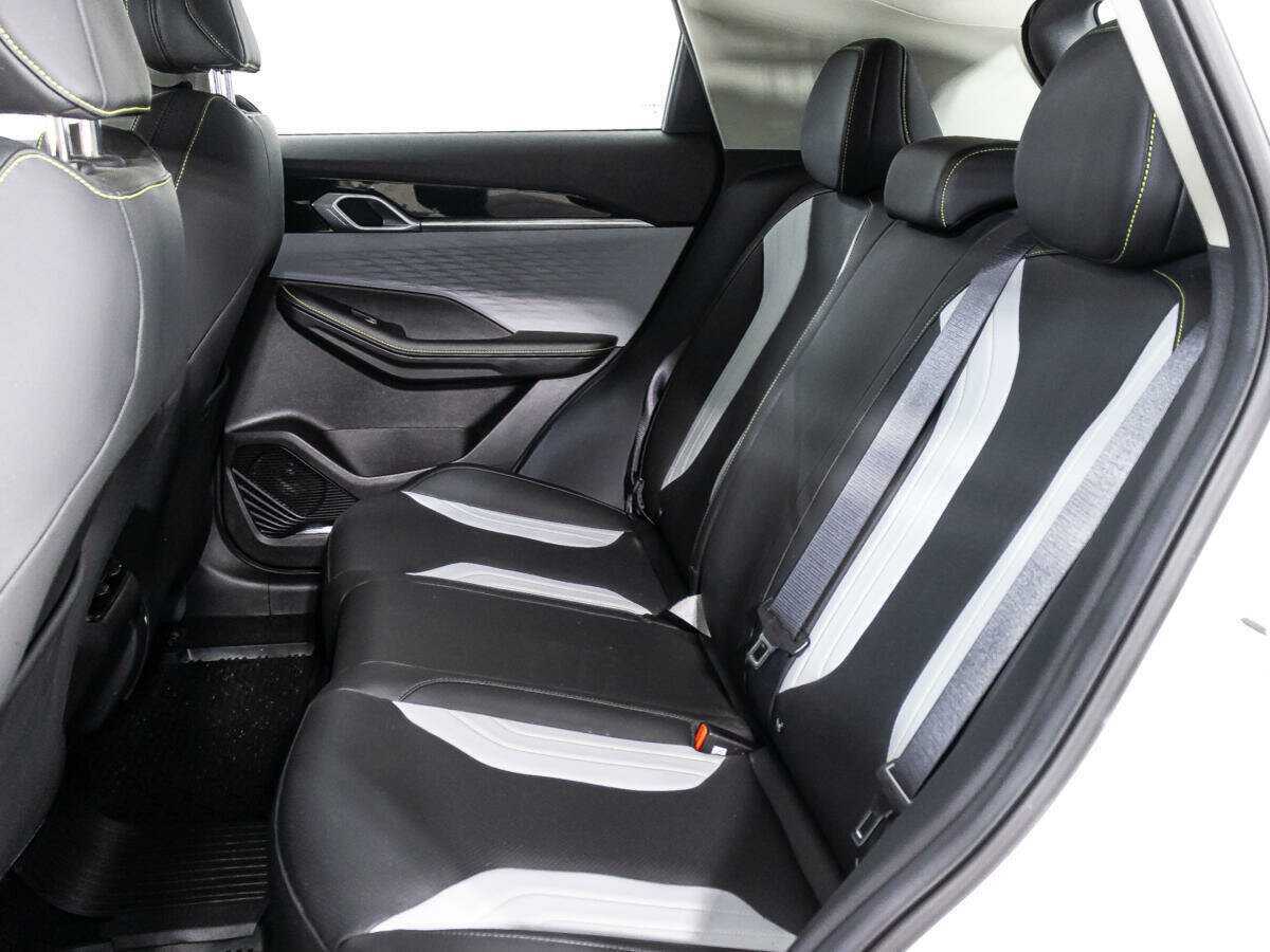 Купить Geely Coolray с пробегом. Фото: #9