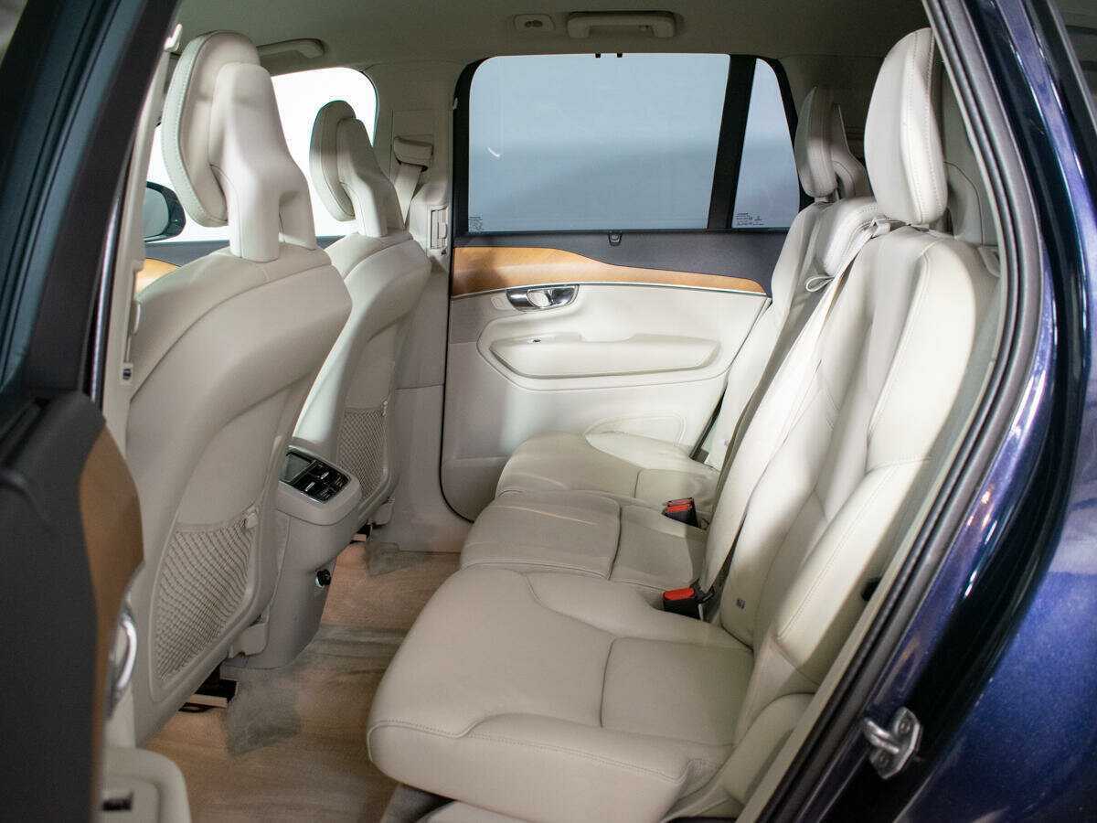 Купить Volvo XC90 с пробегом. Фото: #9
