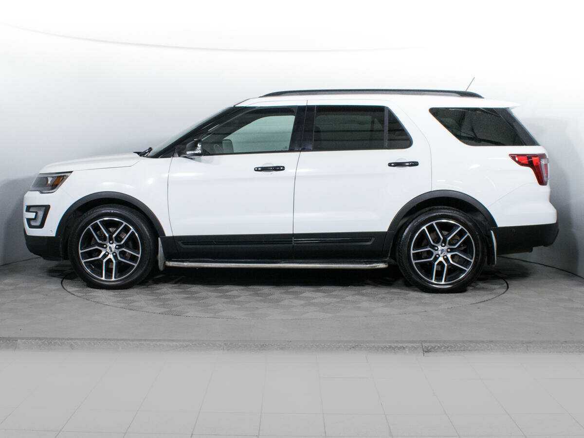 Купить Ford Explorer с пробегом. Фото: #4