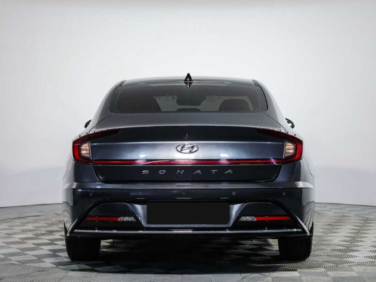 Купить Hyundai Sonata с пробегом. Фото: #4