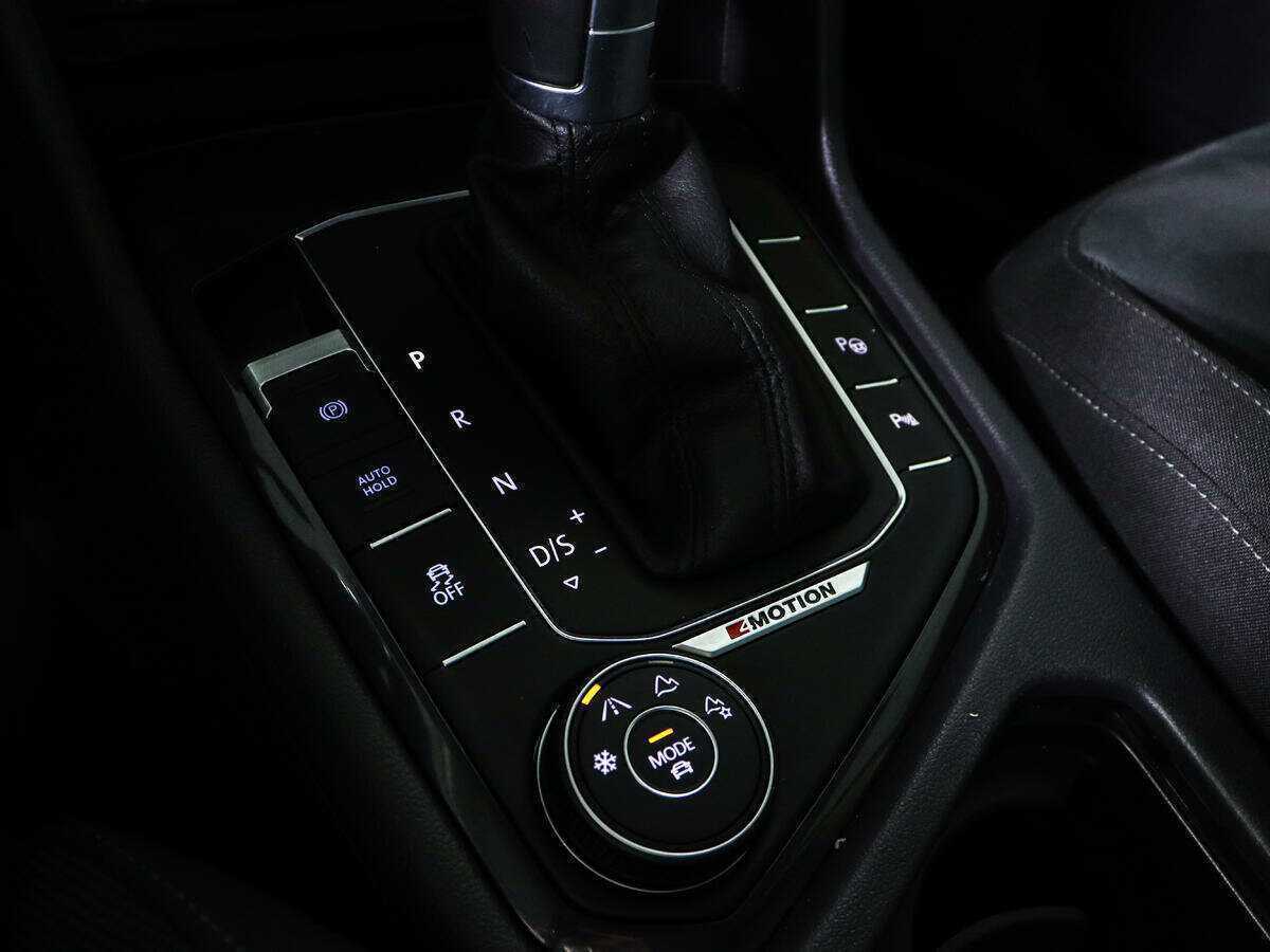Купить Volkswagen Tiguan с пробегом. Фото: #17