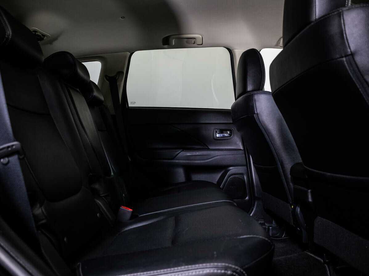 Продажа Б/У Митсубиши Оутлэндер. Фото: #10