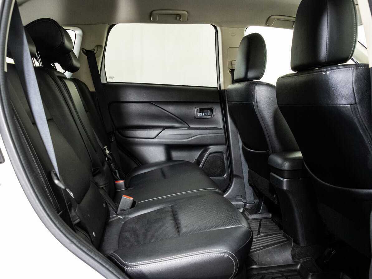 Продажа Б/У Митсубиши Оутлэндер. Фото: #13