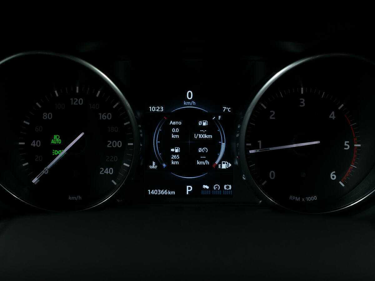 Купить Land Rover Range Rover Evoque с пробегом. Фото: #14