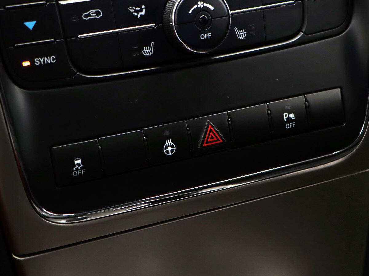 Купить Jeep Grand Cherokee с пробегом. Фото: #14