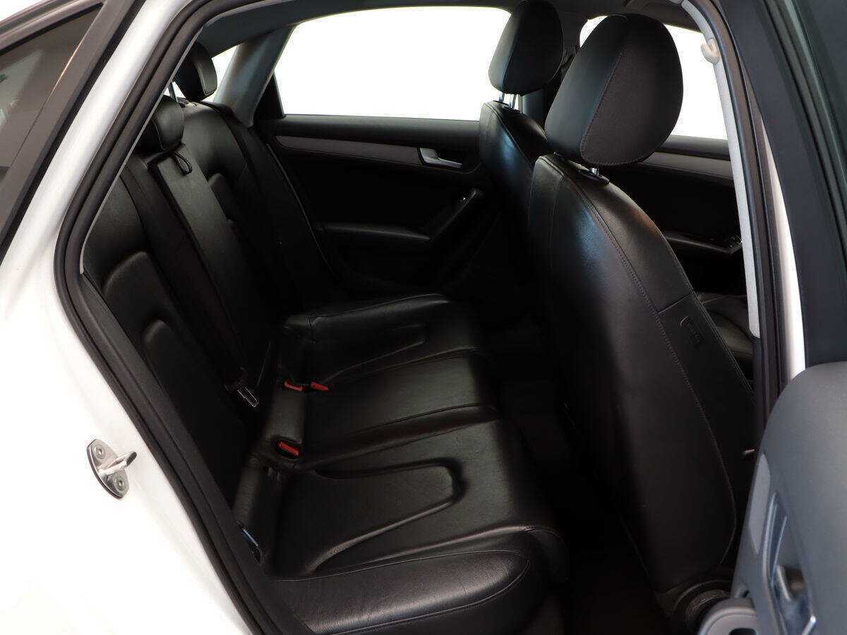 Купить Audi A4 с пробегом. Фото: #7