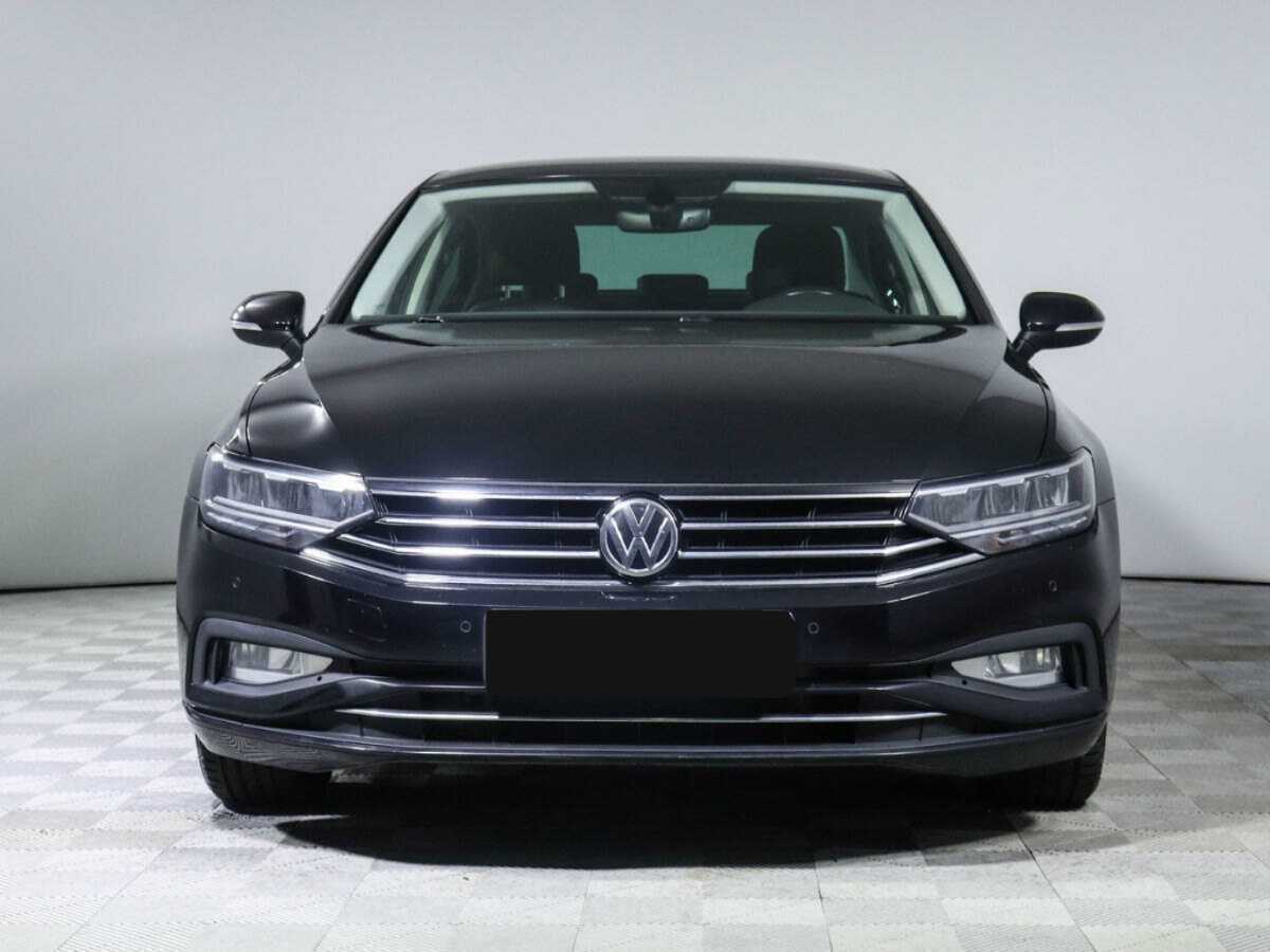 Купить Volkswagen Passat с пробегом. Фото: #1