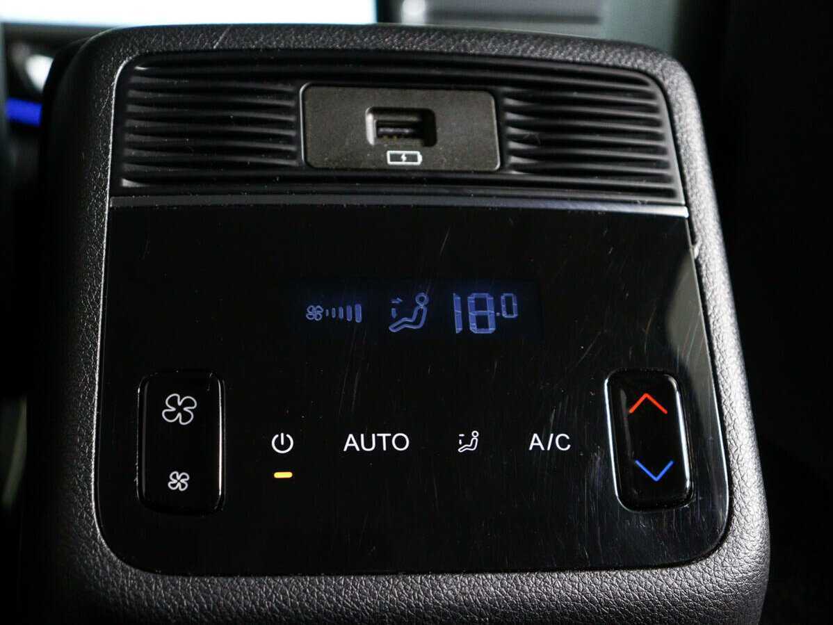 Купить EXEED VX с пробегом. Фото: #27