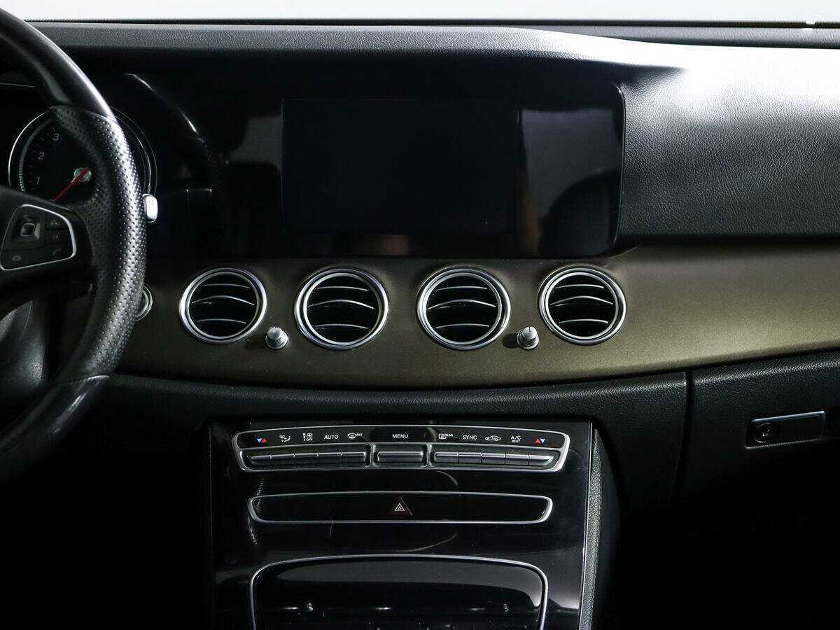 Купить Mercedes-Benz E-Класс с пробегом. Фото: #12