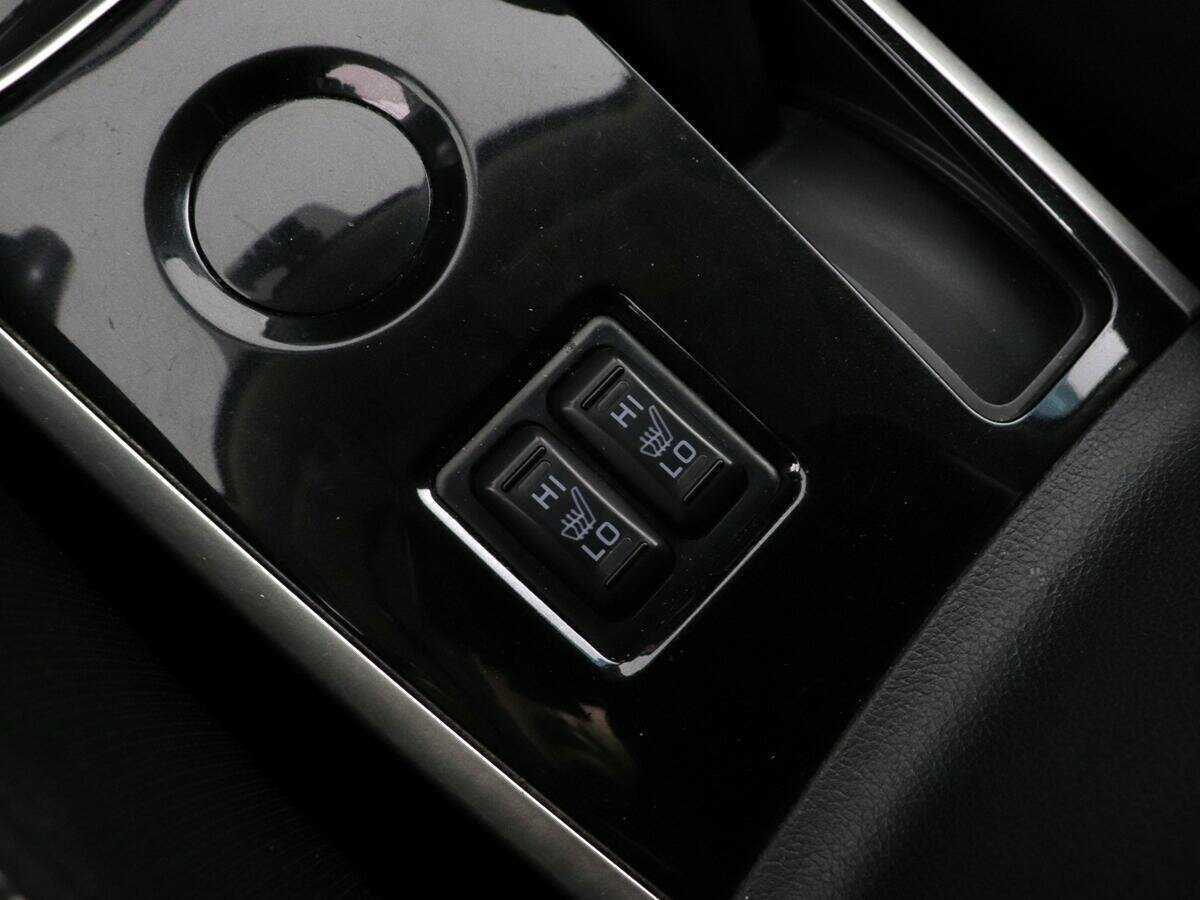 Купить Mitsubishi Outlander с пробегом. Фото: #14