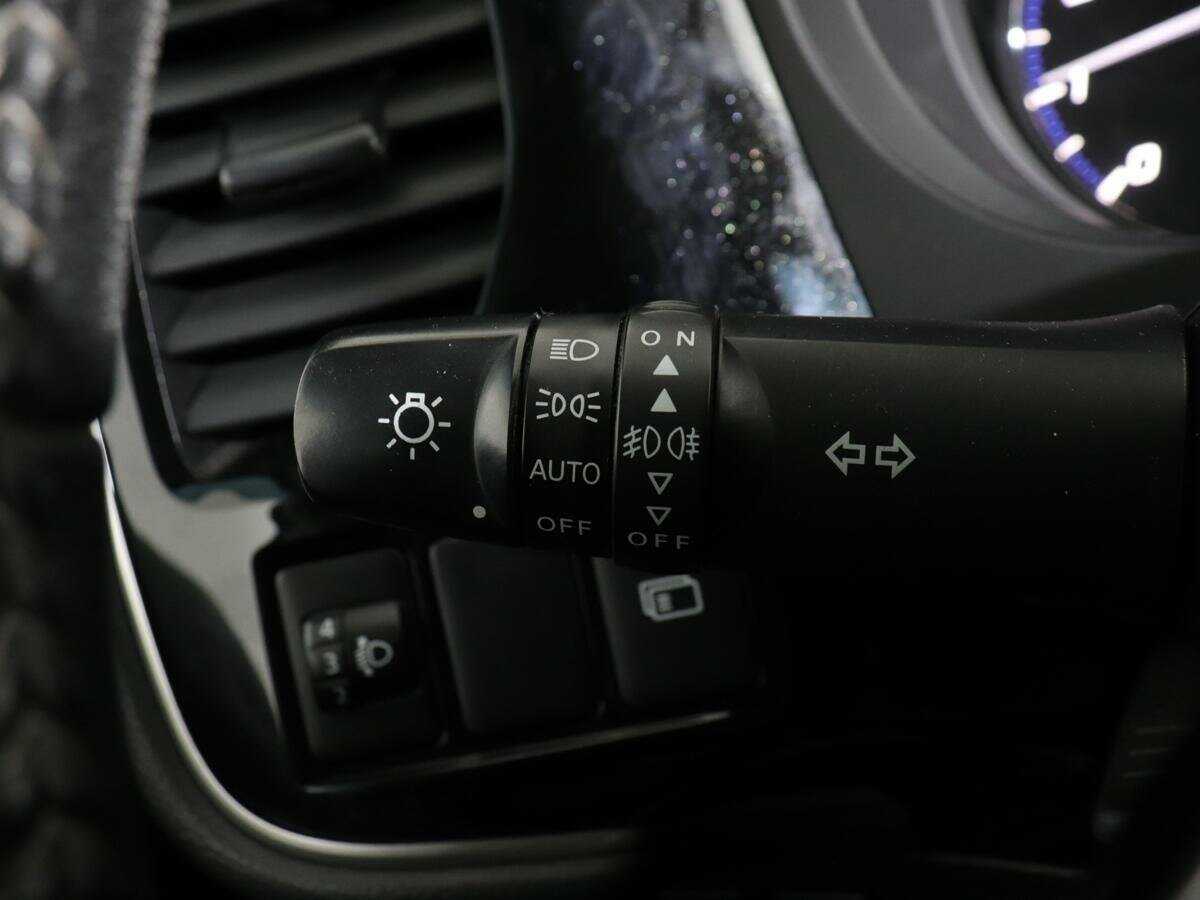 Купить Mitsubishi Outlander с пробегом. Фото: #16