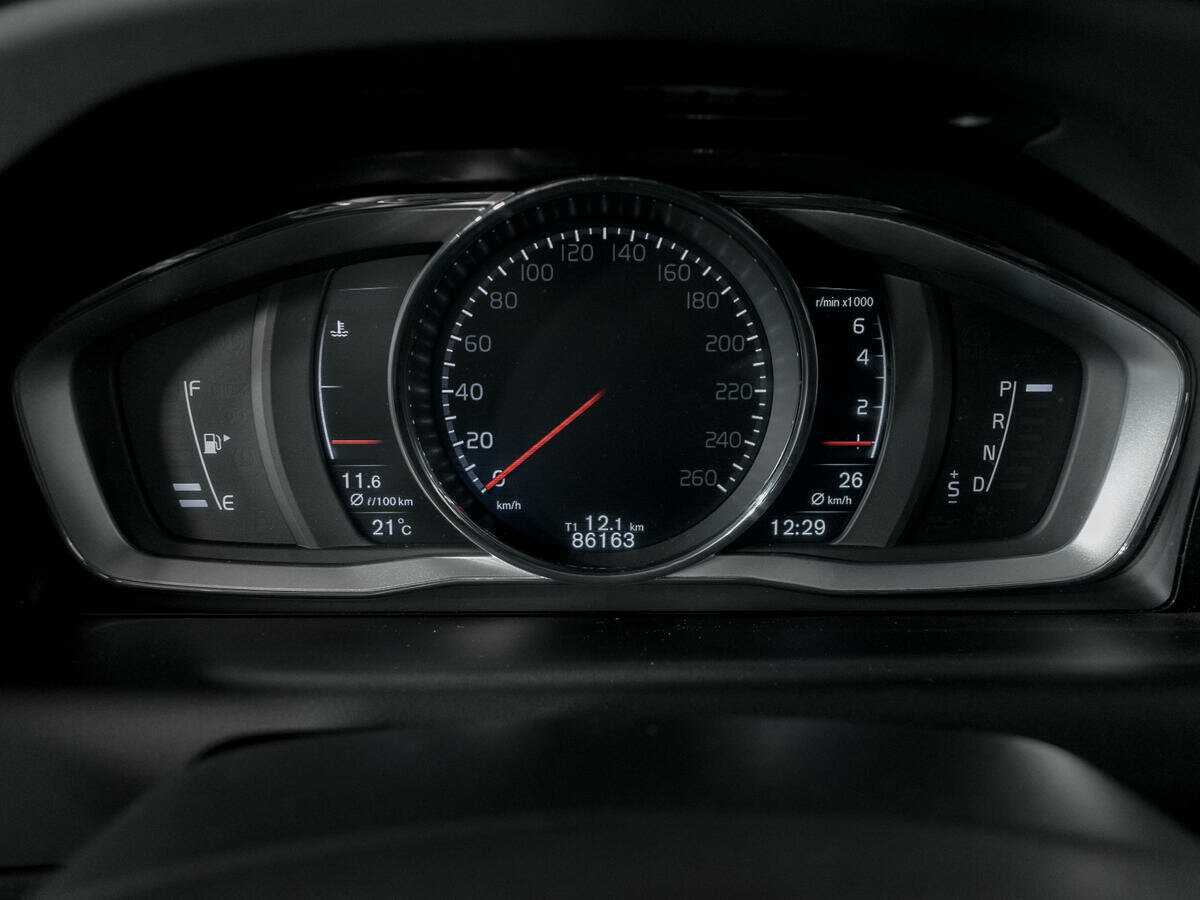 Купить Volvo XC60 с пробегом. Фото: #10