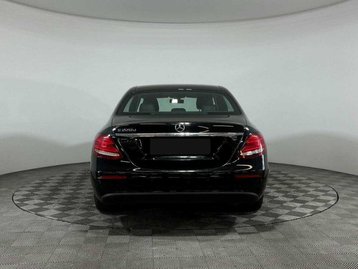 Купить Mercedes-Benz E-Класс с пробегом. Фото: #4