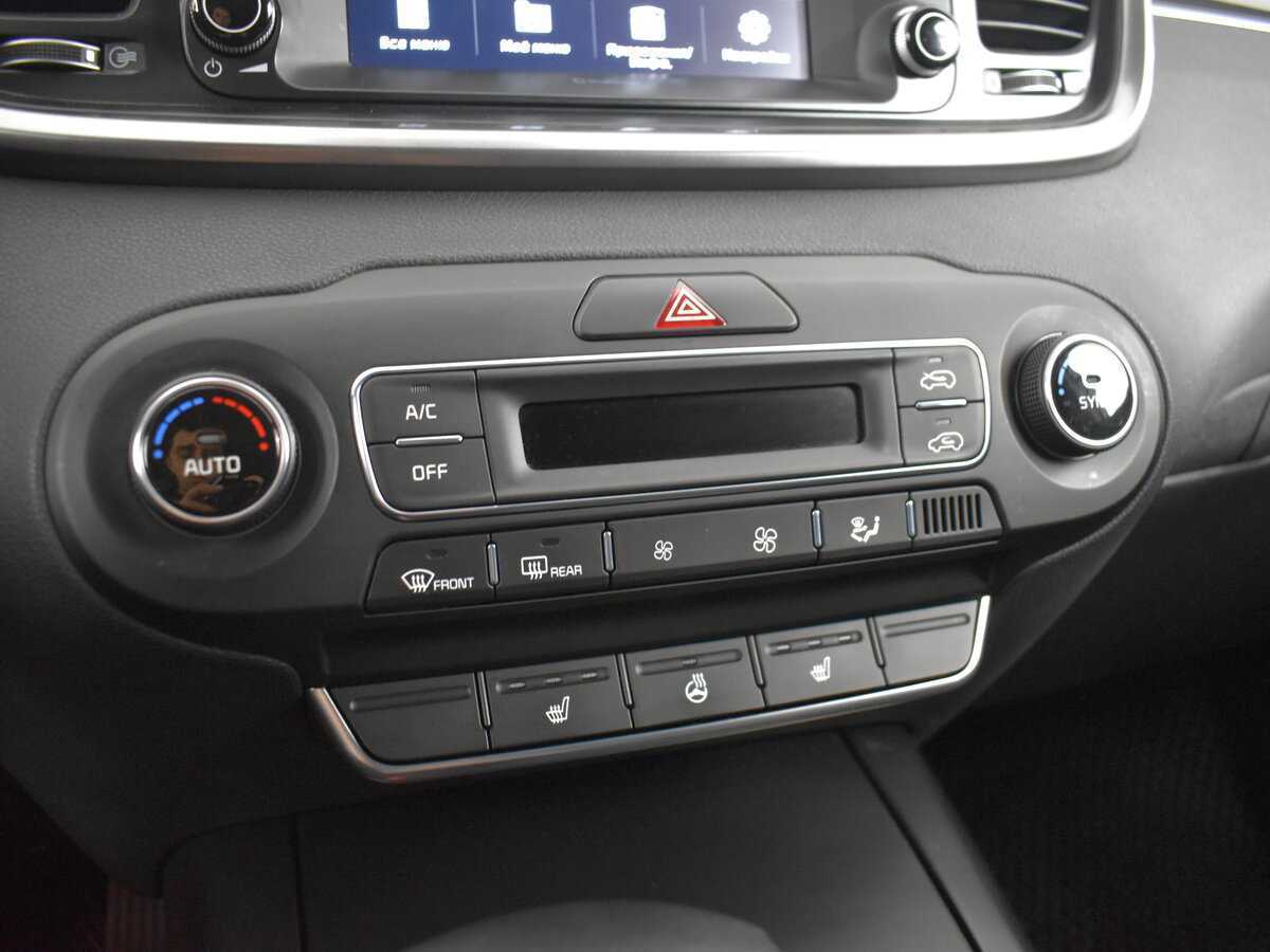 Купить Kia Sorento с пробегом. Фото: #15