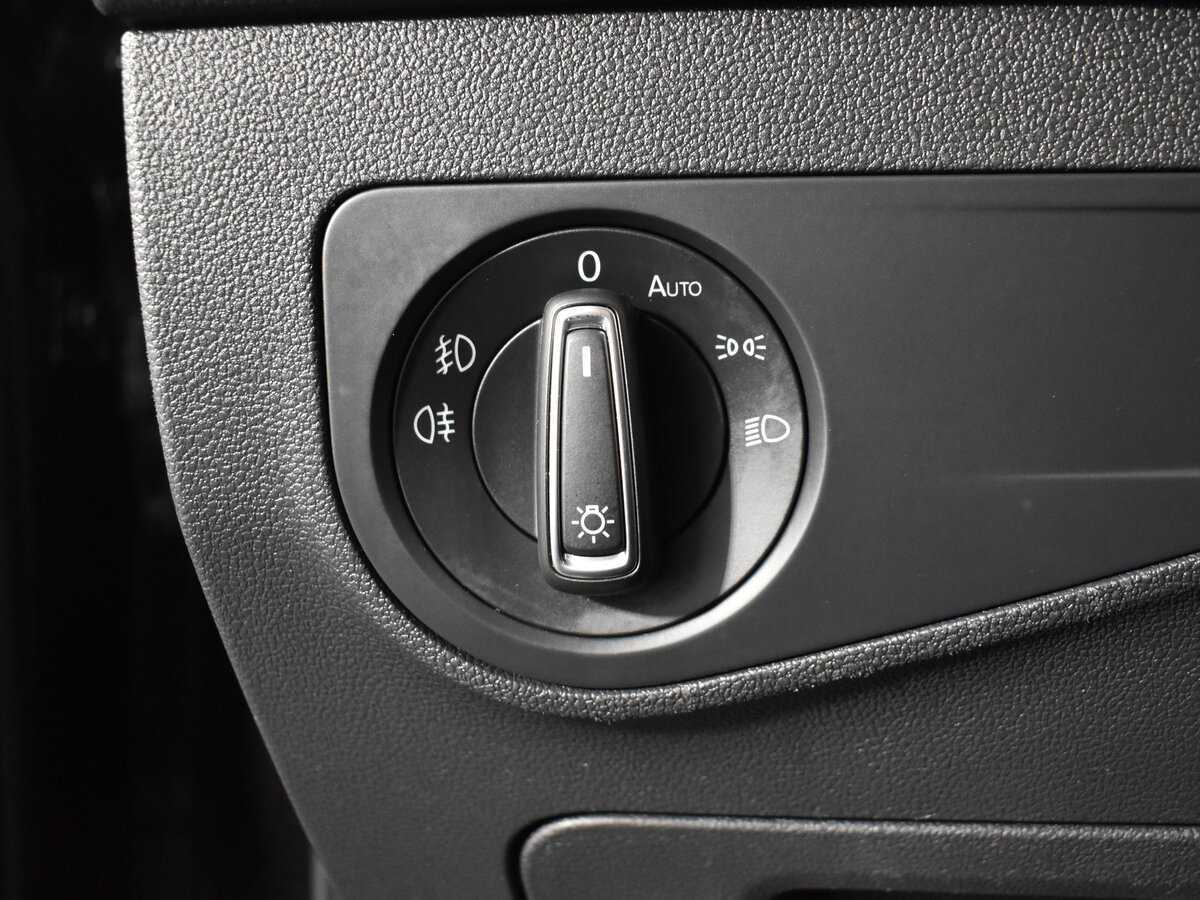 Купить Volkswagen Tiguan с пробегом. Фото: #10