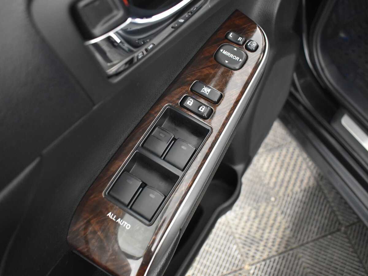 Купить Toyota Camry с пробегом. Фото: #8