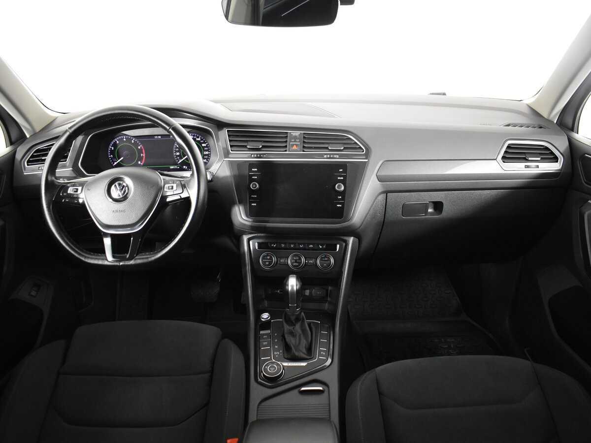 Купить Volkswagen Tiguan с пробегом. Фото: #11