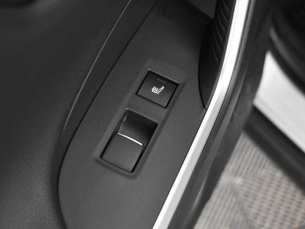 Купить Toyota RAV4 с пробегом. Фото: #9