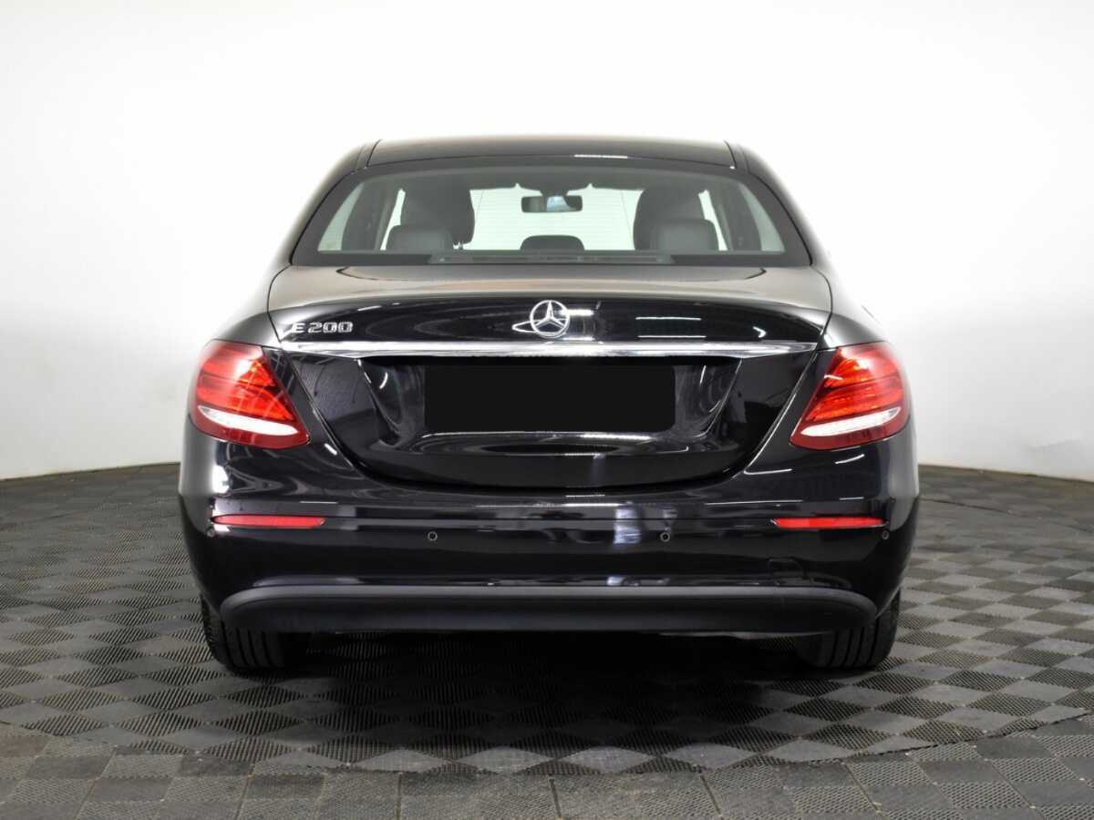 Купить Mercedes-Benz E-Класс с пробегом. Фото: #4