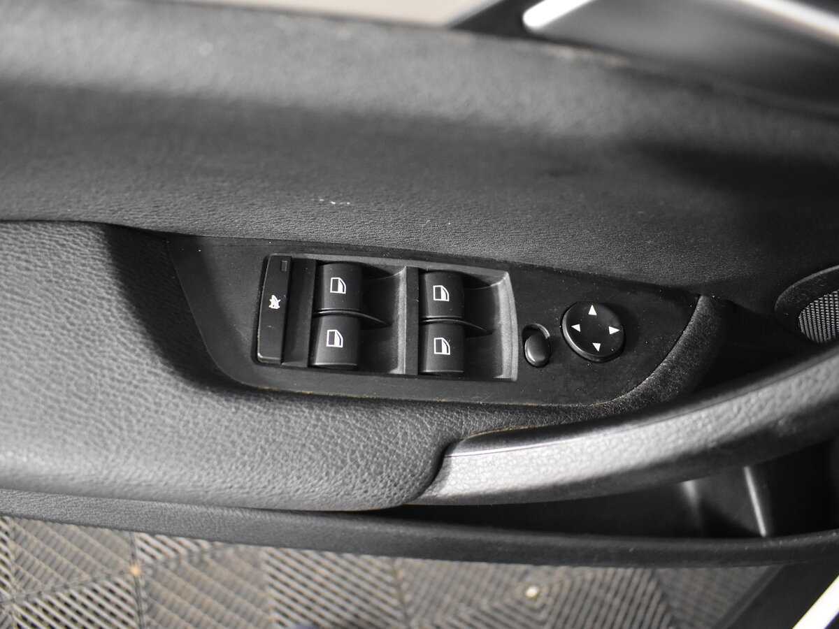 Купить BMW X1 с пробегом. Фото: #10