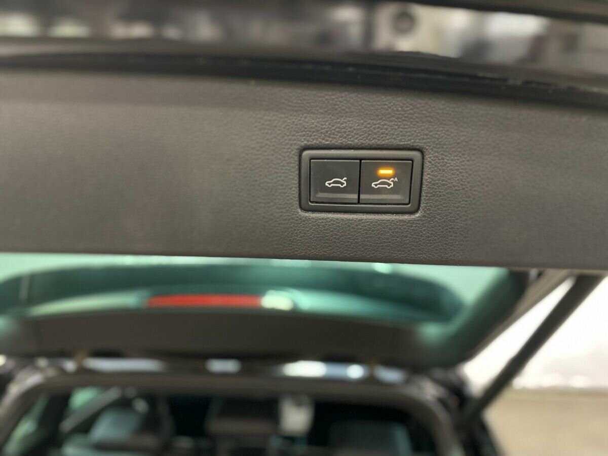 Купить Volkswagen Tiguan с пробегом. Фото: #19