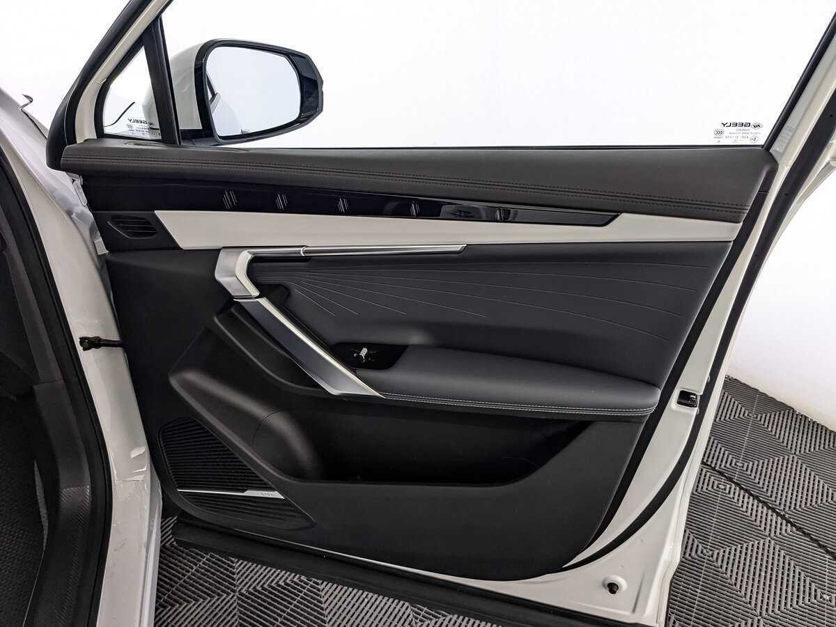 Купить Geely Atlas с пробегом. Фото: #18