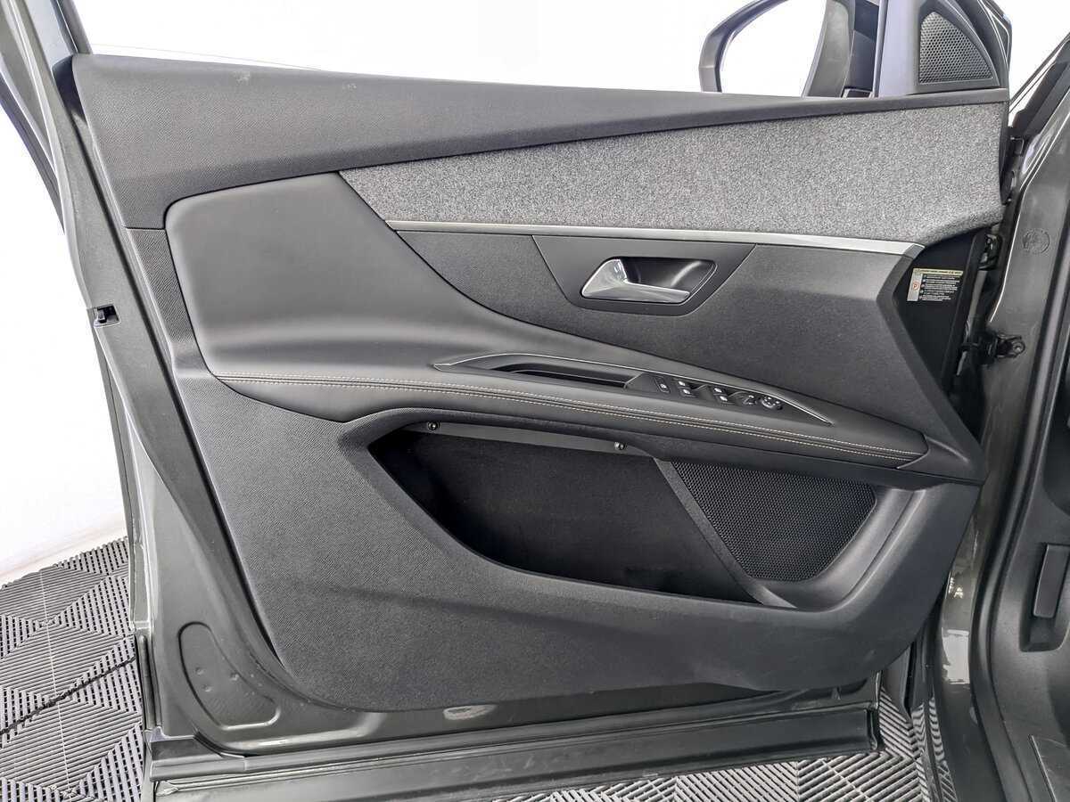 Купить Peugeot 3008 с пробегом. Фото: #14