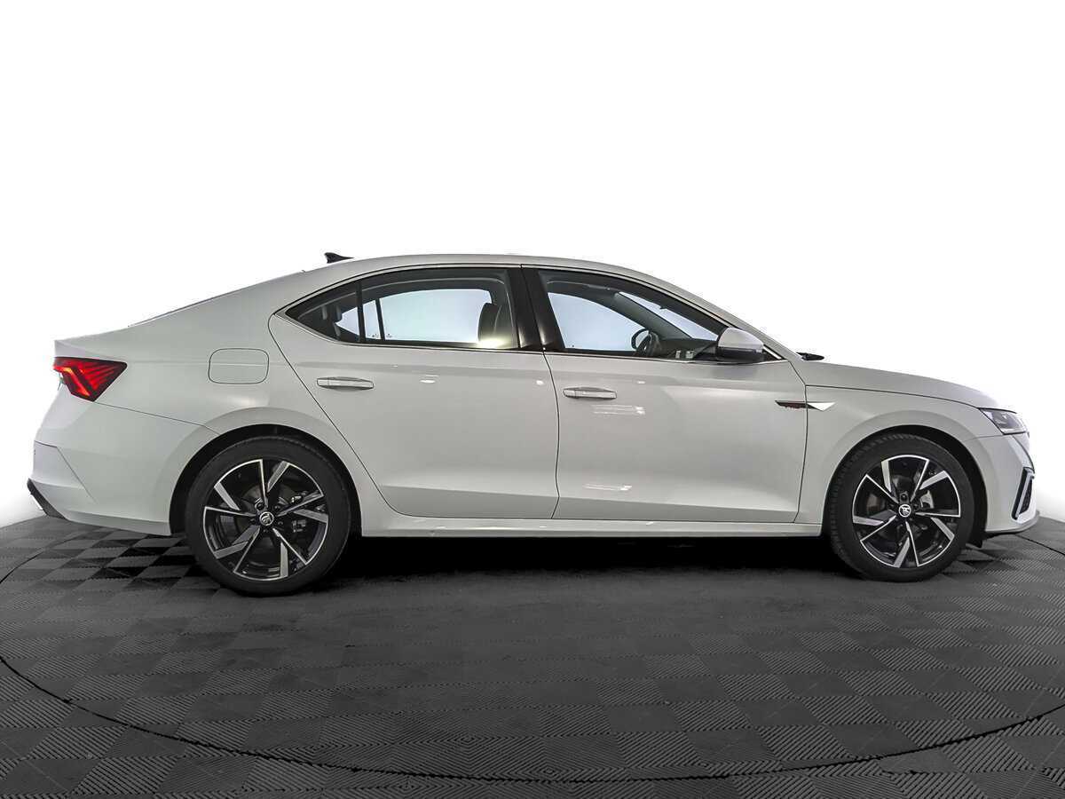 Купить Skoda Octavia с пробегом. Фото: #3