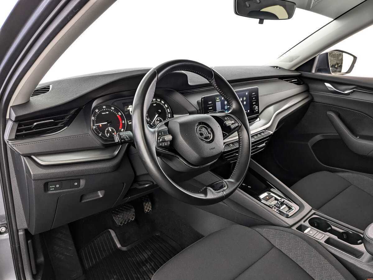 Купить Skoda Octavia с пробегом. Фото: #10