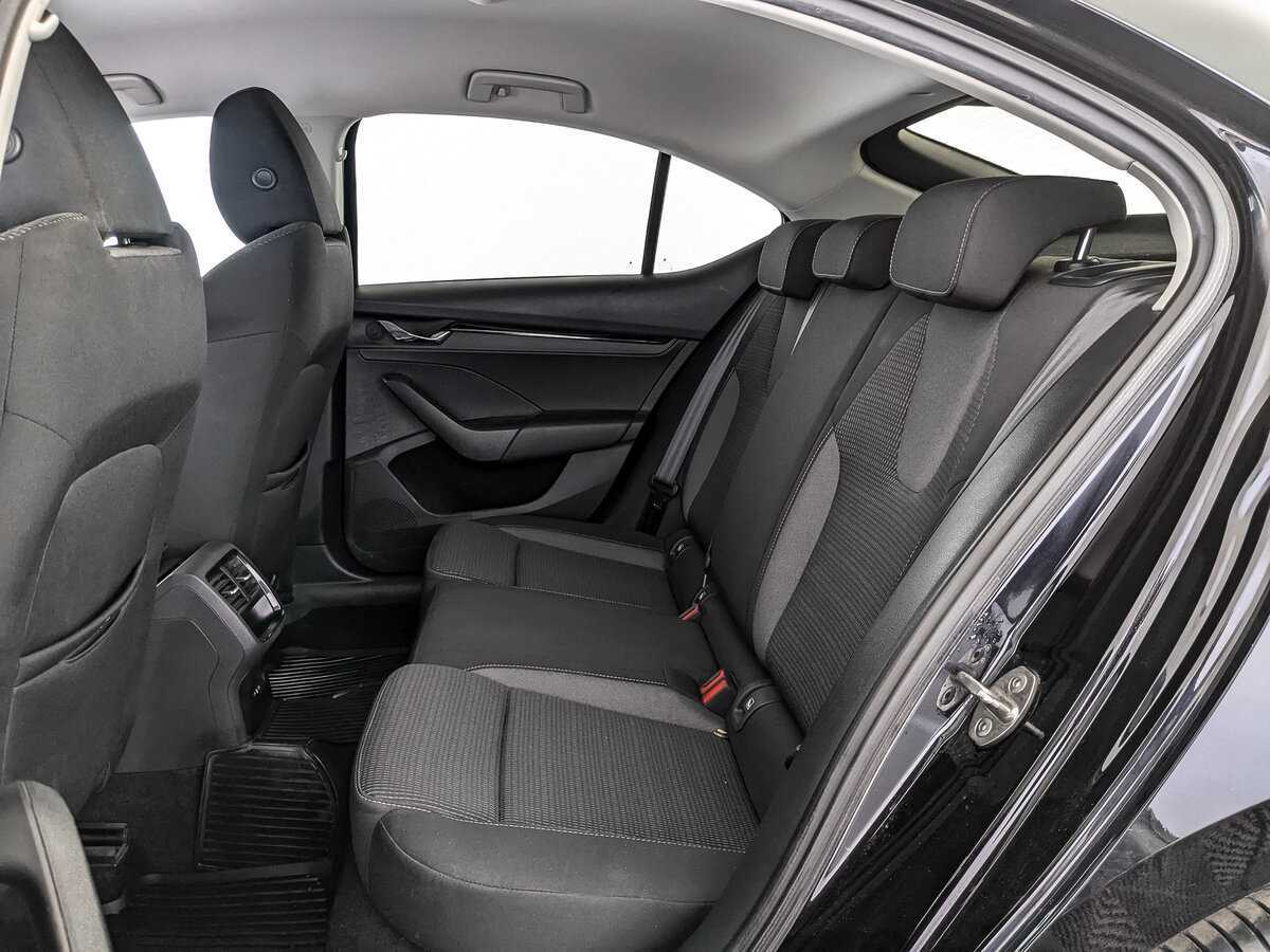 Купить Skoda Octavia с пробегом. Фото: #13