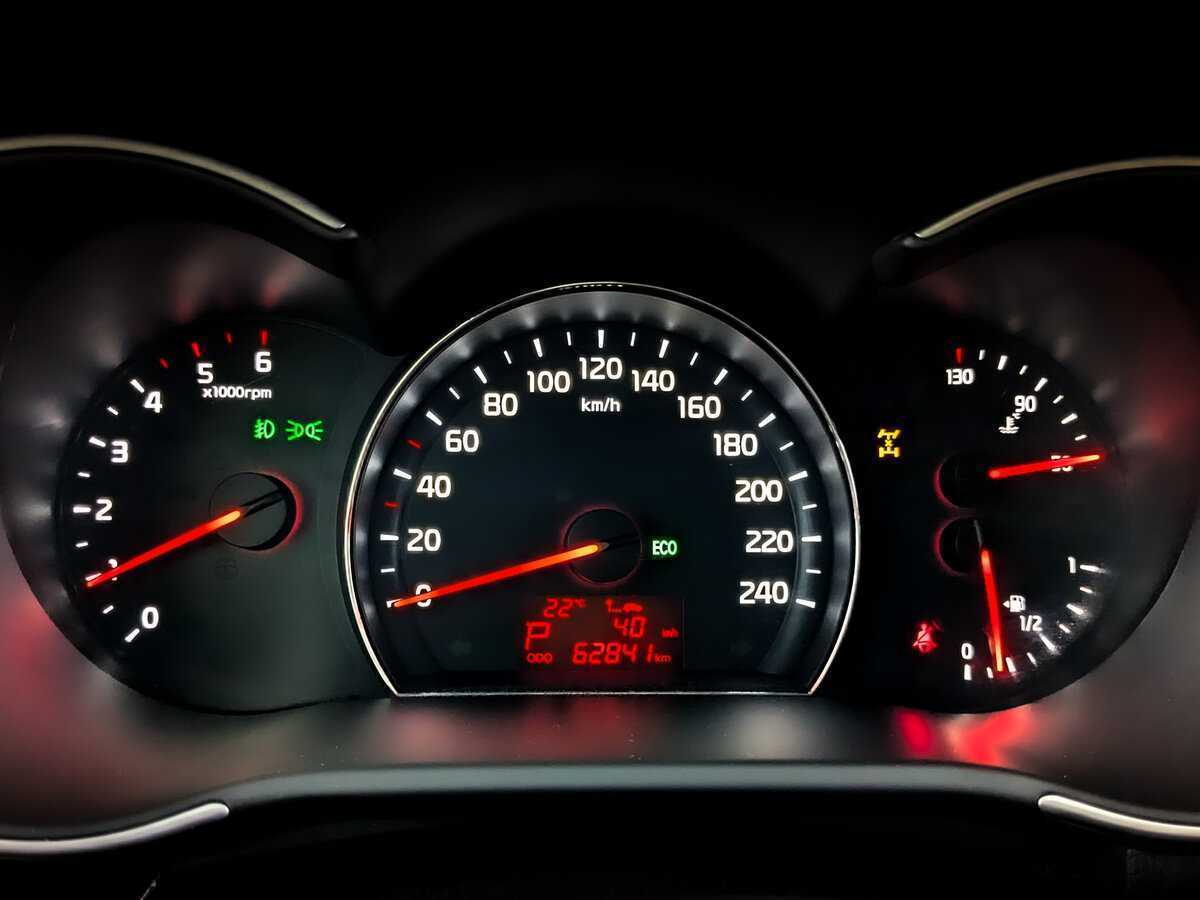 Купить Kia Sorento с пробегом. Фото: #10