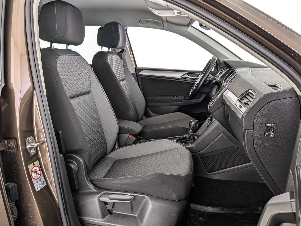 Купить Volkswagen Tiguan с пробегом. Фото: #19
