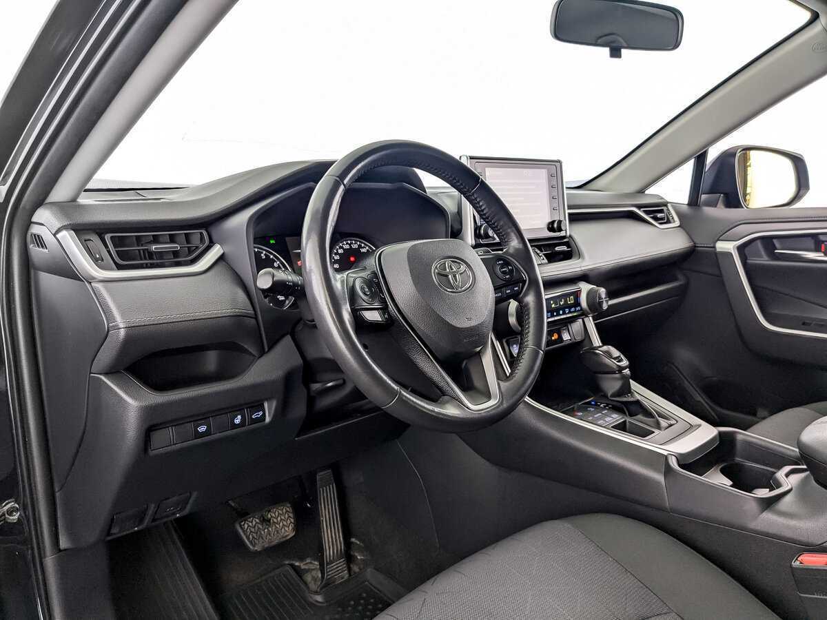 Купить Toyota RAV4 с пробегом. Фото: #2