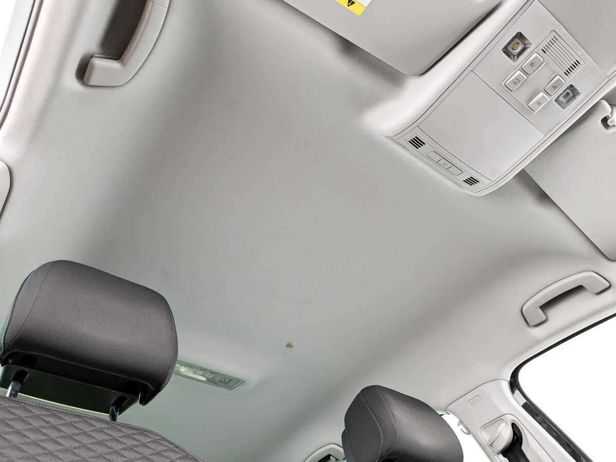 Купить Volkswagen Tiguan с пробегом. Фото: #17