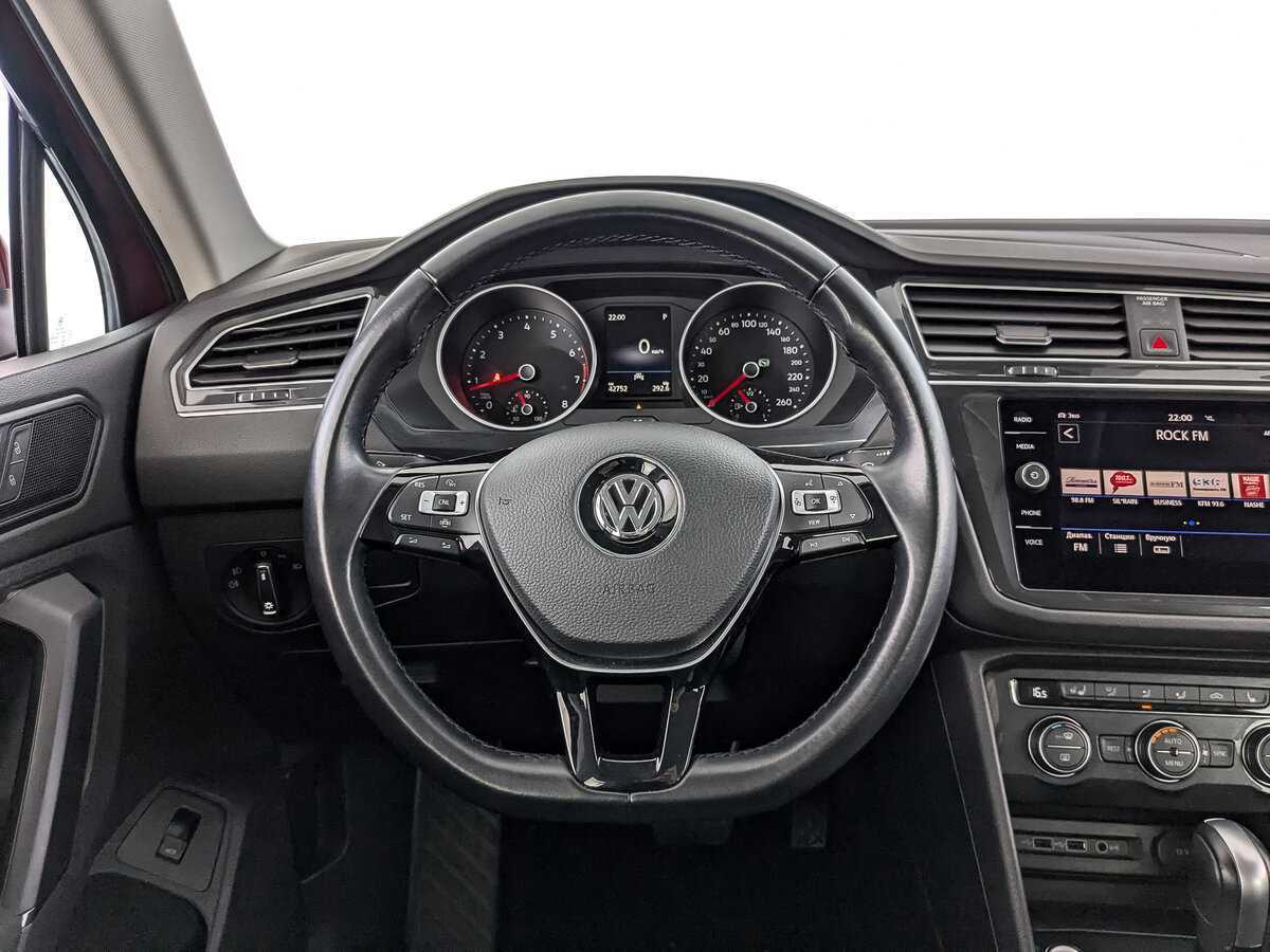 Купить Volkswagen Tiguan с пробегом. Фото: #17
