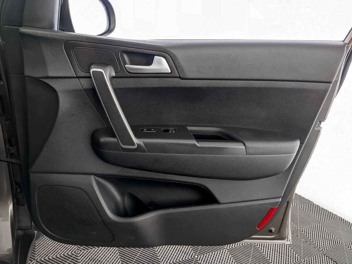 Купить Kia Sportage с пробегом. Фото: #17
