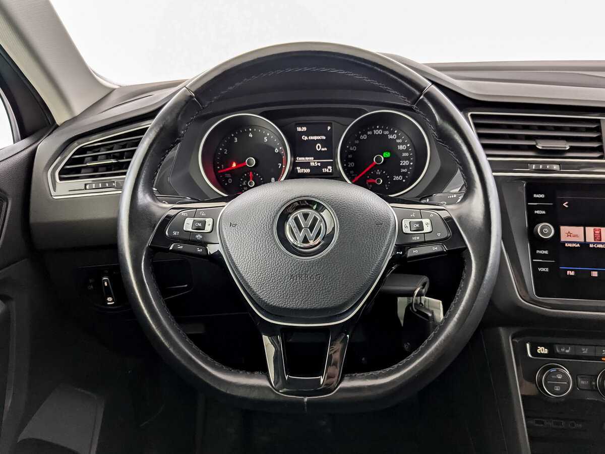 Купить Volkswagen Tiguan с пробегом. Фото: #16