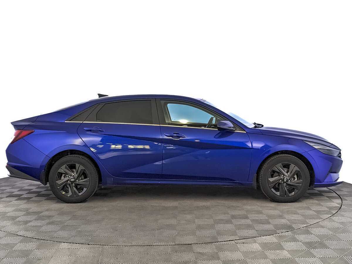 Купить Hyundai Elantra с пробегом. Фото: #3