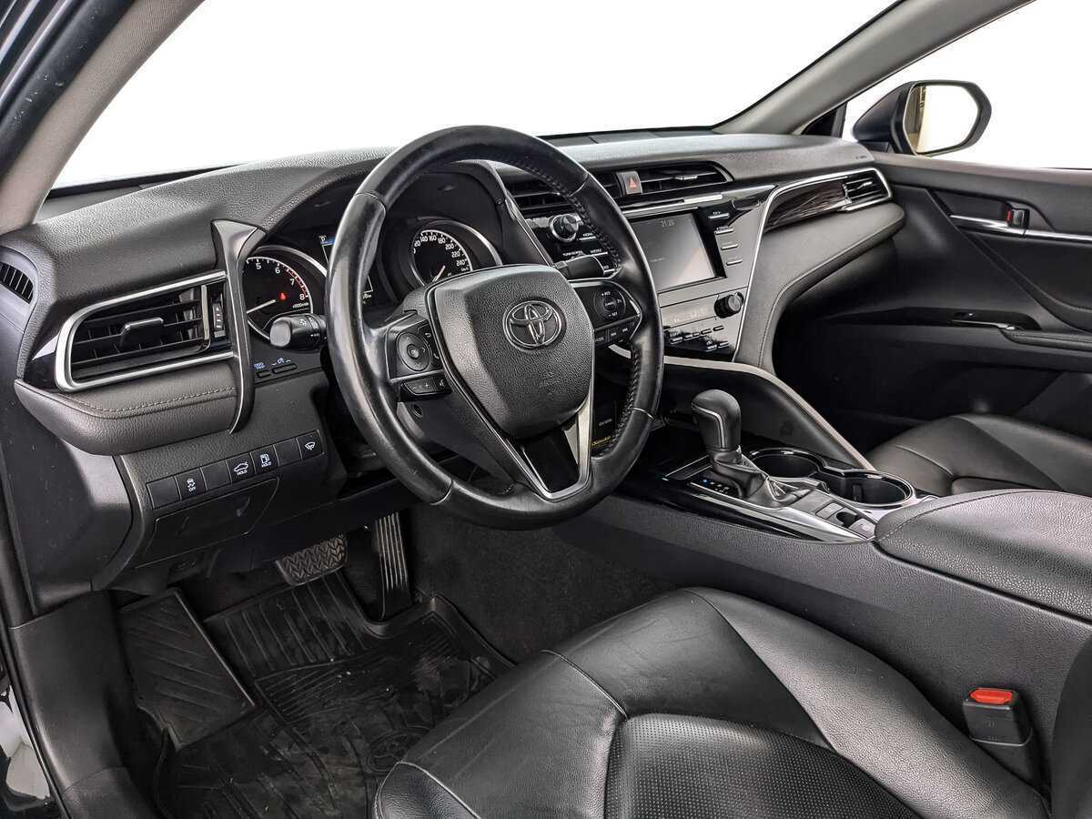Купить Toyota Camry с пробегом. Фото: #10