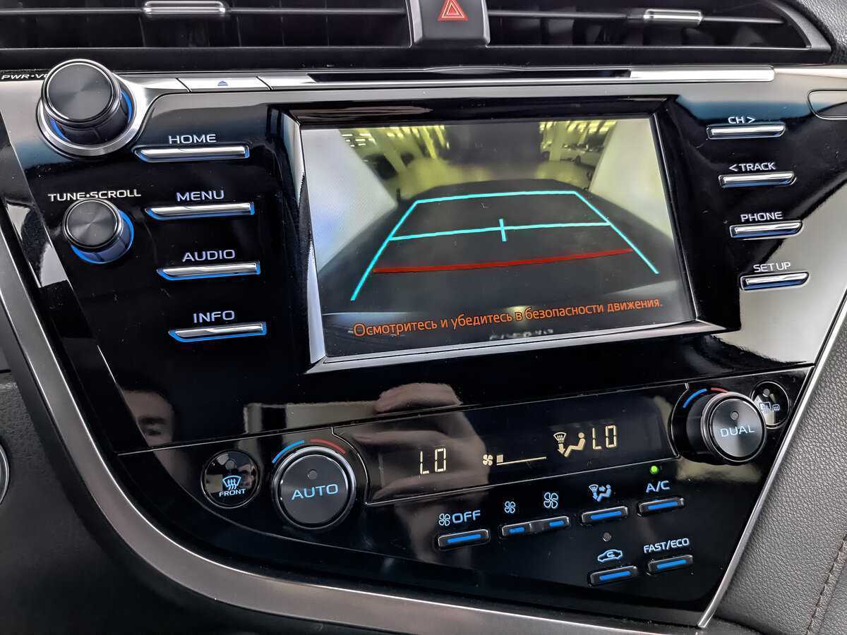 Купить Toyota Camry с пробегом. Фото: #21