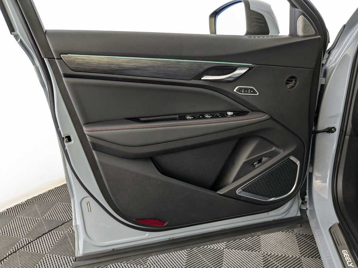 Купить Geely Tugella с пробегом. Фото: #14